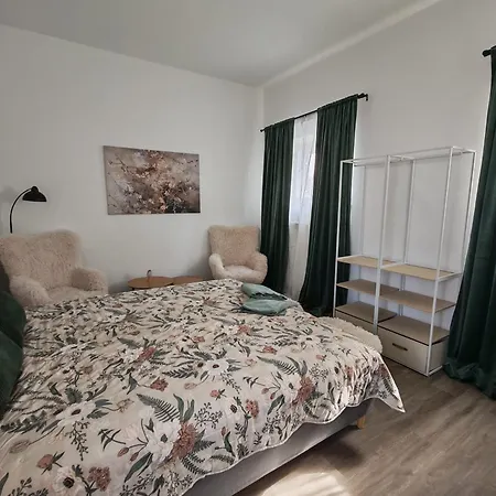 Apartman Modernes Zentrales Hideaway In Der Alten Post